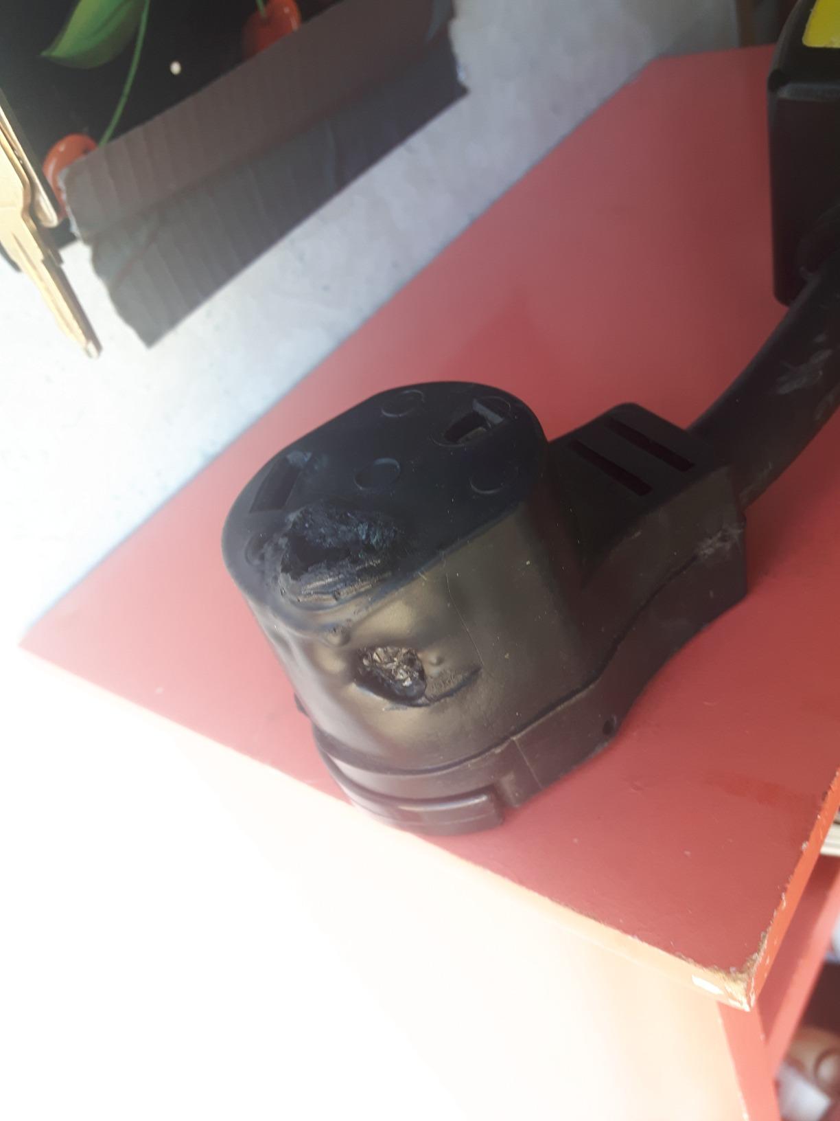 Southwire Surge Guard™ 30 Amp Portable RV Surge Protector with Enhanced Diagnostics, 2100 Joules, 44280 customer photo 1