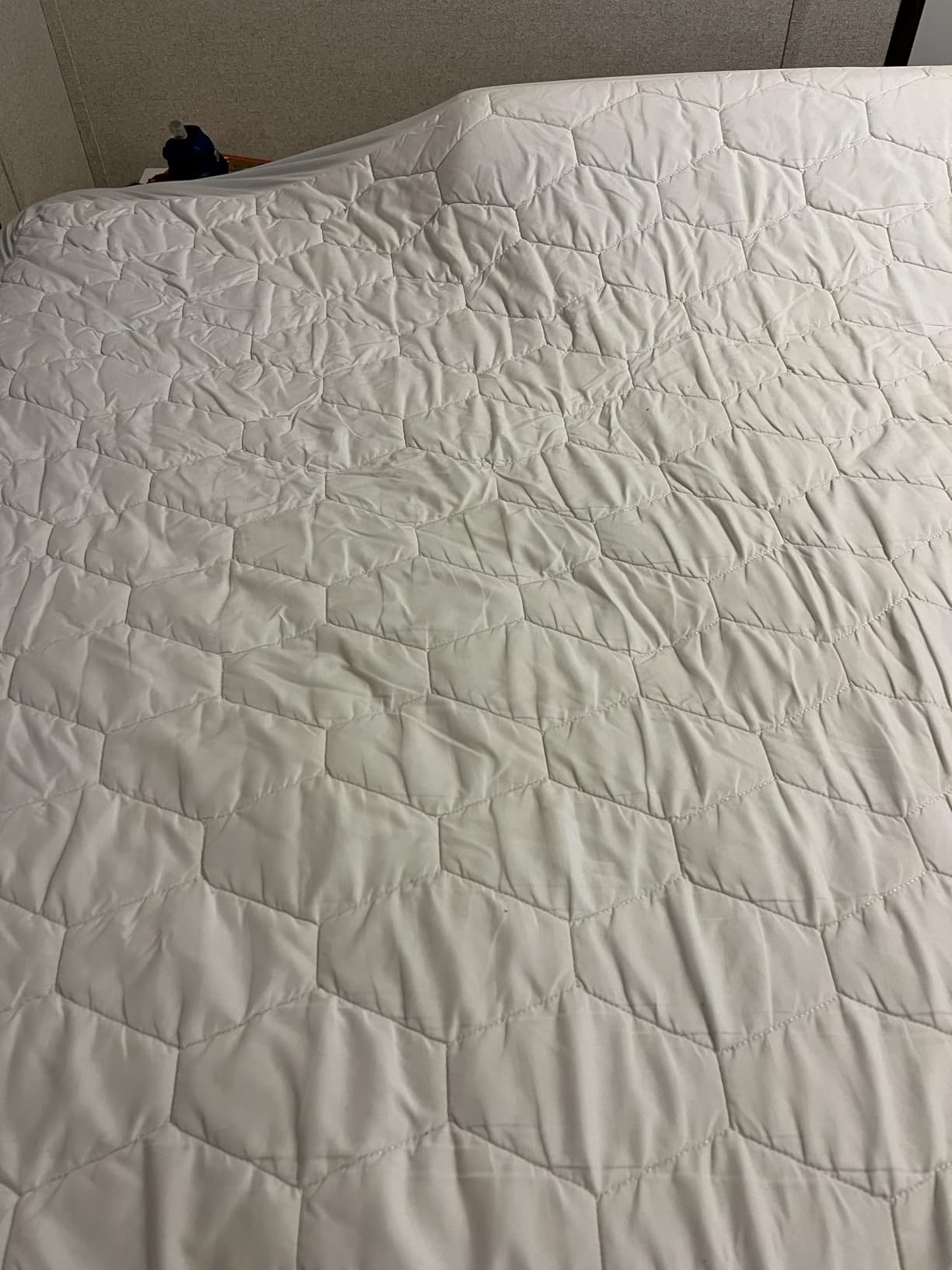 Bedecor Queen Waterproof Mattress Protector,for 9-18 Inch Deep customer photo 2
