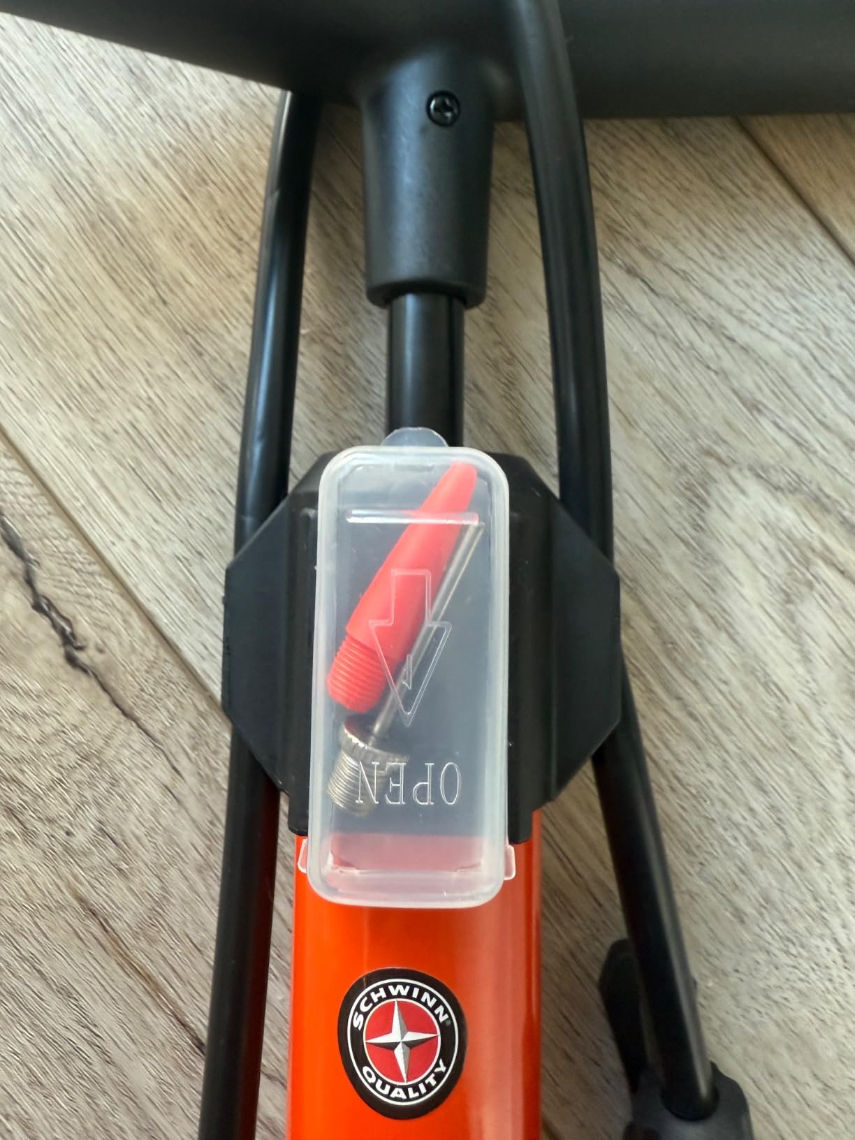 Schwinn Air Center Series or Basic Floor Pump, for a Range of Bikes, 100, 120 or 160 PSI, Soft Grip Handle, Dual Head for Schrader and Presta Valves, Manual Air Pump customer photo 1
