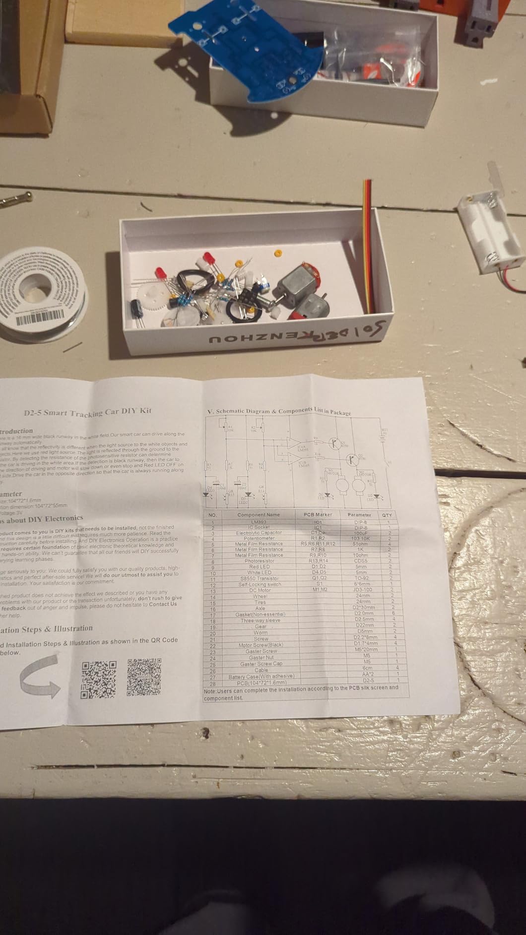 MiOYOOW Line Following Robot Car Kit, Beginners Smart Car Soldering Practice Kit STEM Educational Electronics Soldering Projects for School and Home Learning customer photo 2