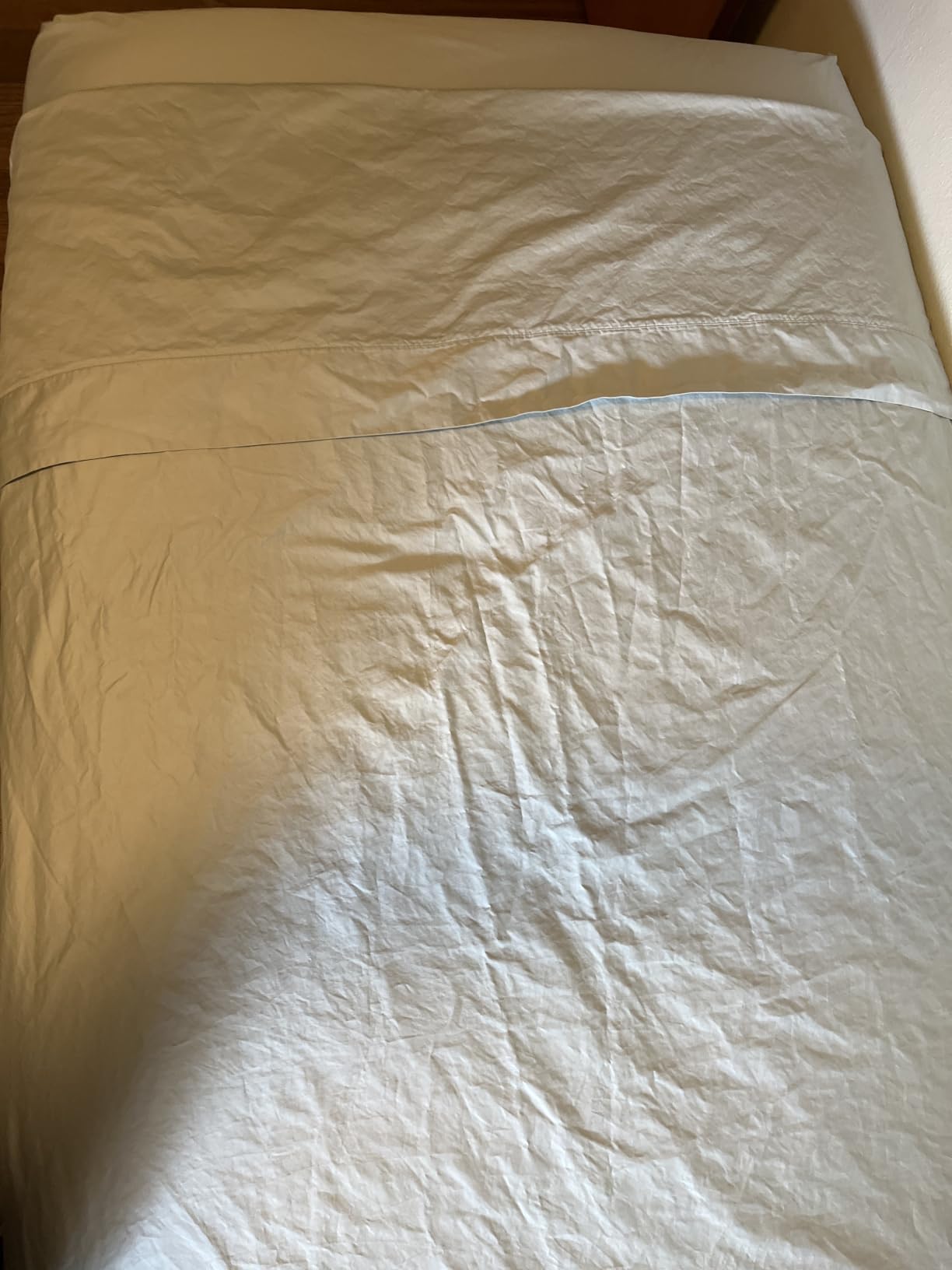 Threadmill 600 Thread Count Cotton Queen Sheet Set, Sateen, White, 4-Piece customer photo 2