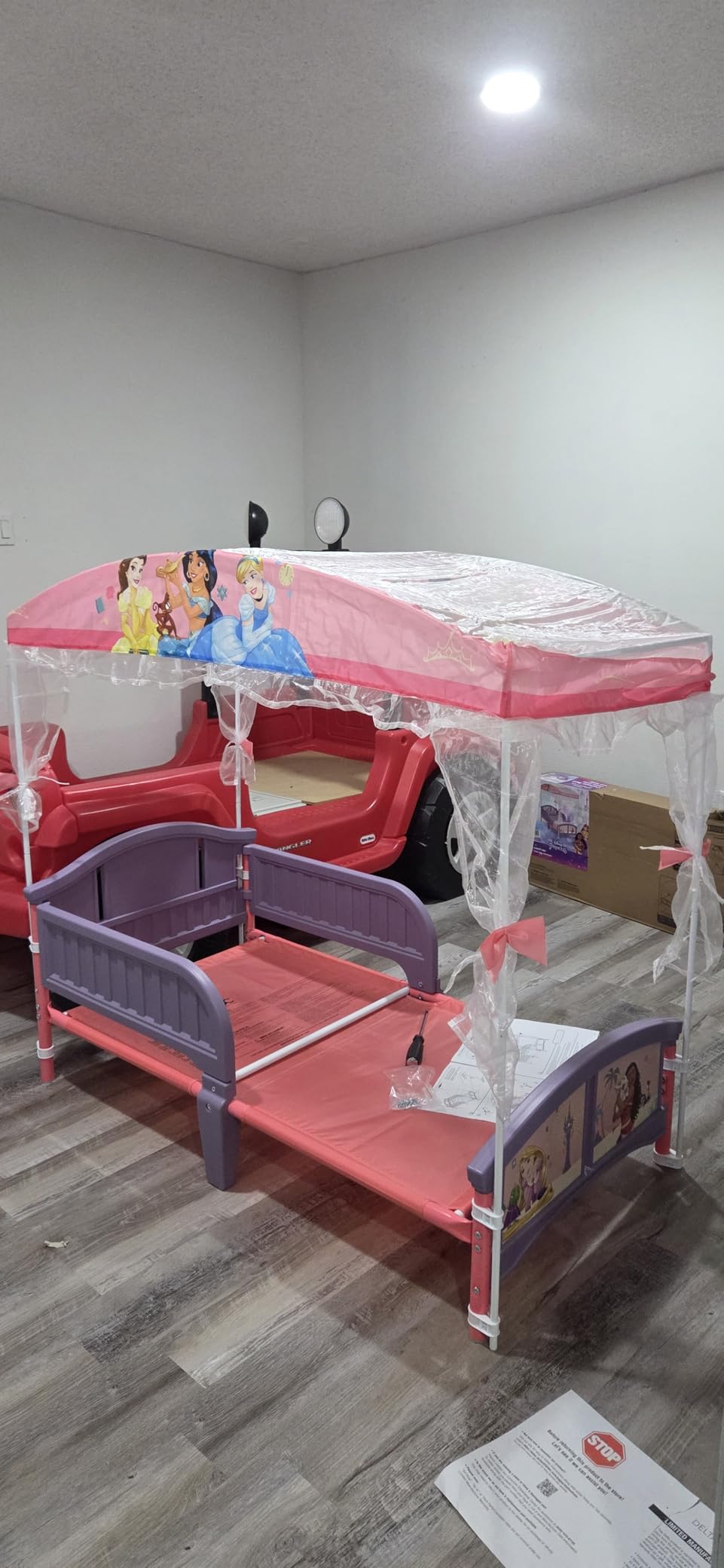 Delta Children Canopy Toddler Bed, Disney Princess customer photo 1