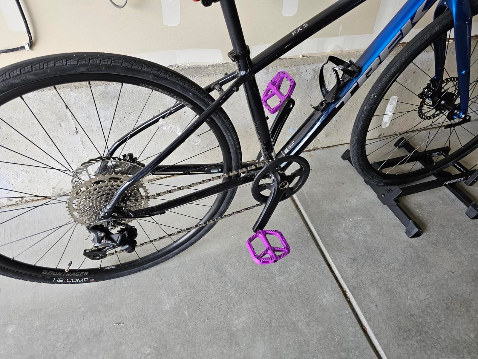 OneUp Components Composite Pedals – Lightweight, Durable Flat Bike Pedals for Mountain Bikes (MTB) customer photo 1