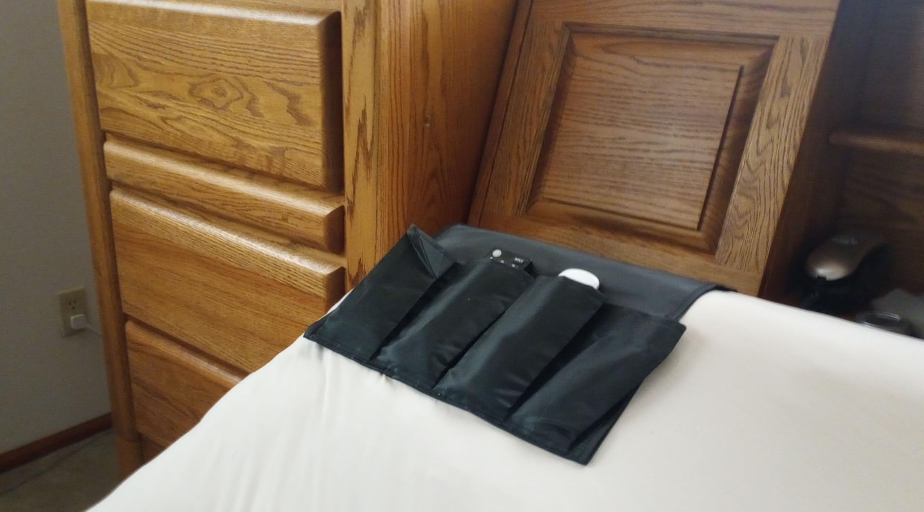 Lucid® L300 Adjustable Bed Frame – USB – Memory Position – Remote, Twin XL customer photo 2