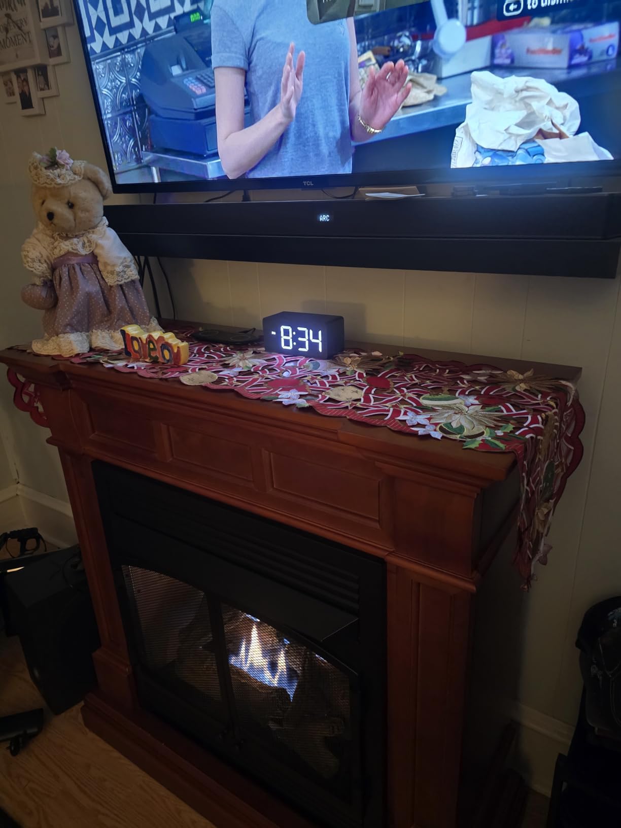 Duluth Forge Dual Fuel Ventless Gas Fireplace with Mantel - 32,000 BTU, Remote Control, Apple Spice Finish - Model# DFS-400R-2AS customer photo 2
