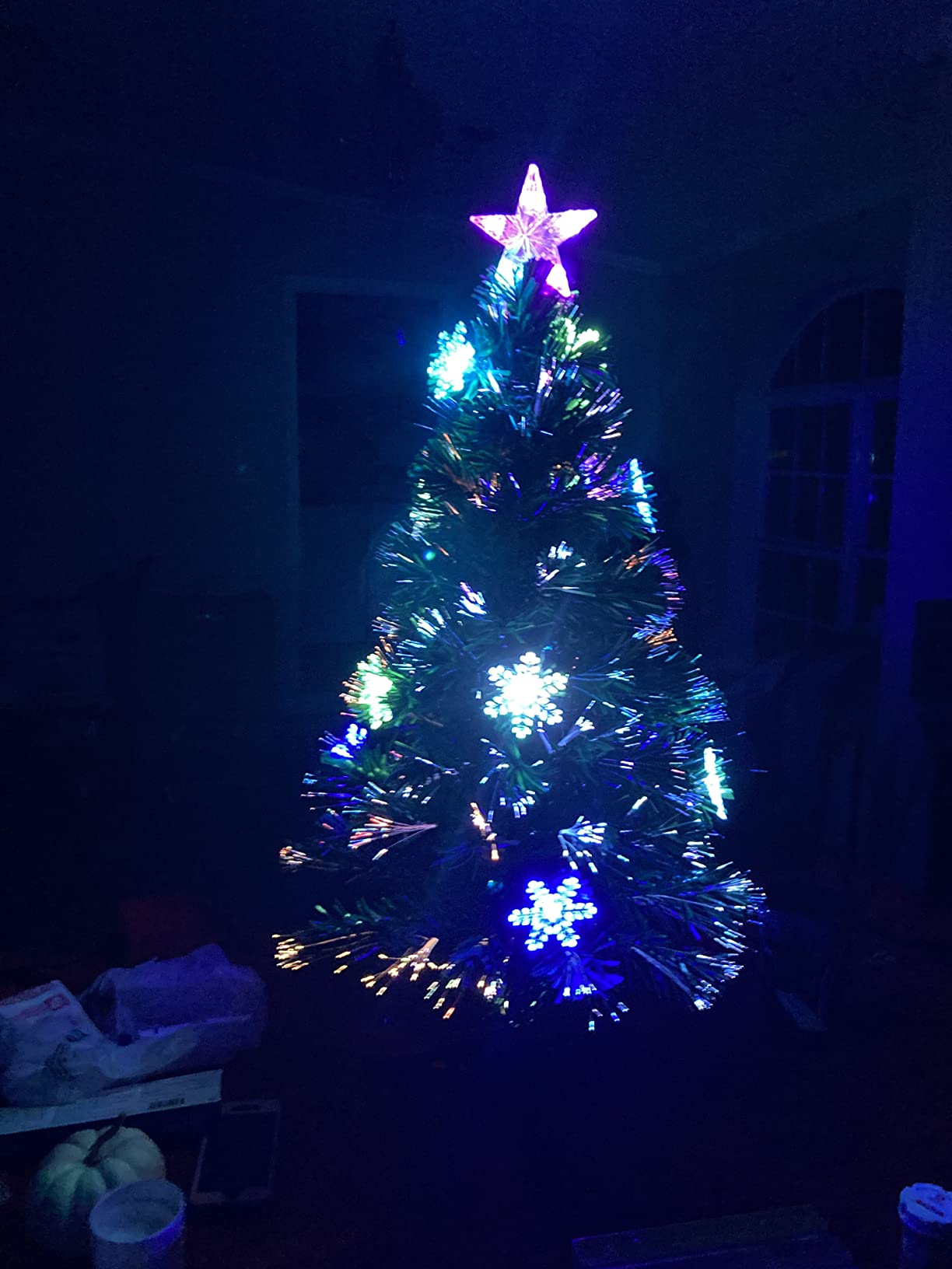 Goplus 3FT Pre-Lit Fiber Optic Artificial Christmas Tree, with Multicolor Led Lights and Snowflakes (3 FT) customer photo 2