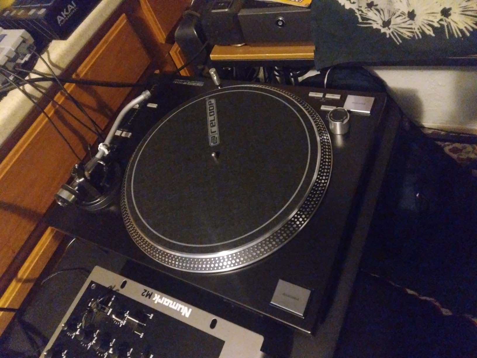 Reloop RP-7000 MK2 Professional Upper Torque Turntable System, Black customer photo 2