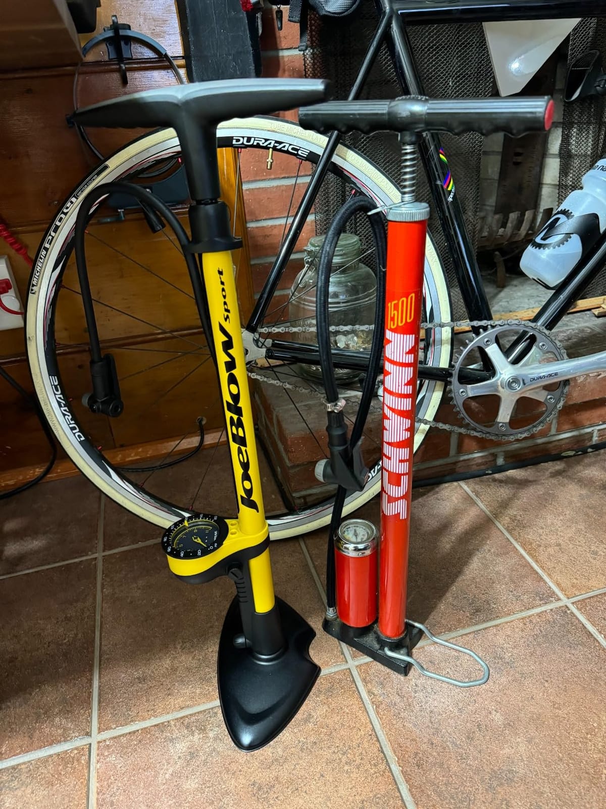 Topeak JoeBlow Sport III High-Pressure Bike Floor Pump – 160 PSI, Durable Steel Barrel, 3” Analog Gauge, TwinHead DX5 Pump Head, Long Hose, Ergonomic Handle, Fits Presta, Schrader, & Dunlop Valves customer photo 1