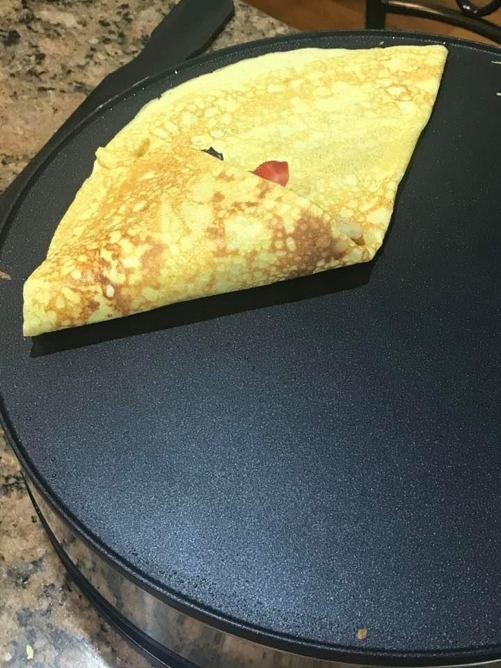 Proctor Silex Electric Crepe Maker with 13” PFAS-Free Nonstick Griddle for Eggs, Pancakes, Omelets and Quesadillas, with Temperature Control, Spatula, Spreader, Batter Cup, Stainless Steel (38400MN) customer photo 2