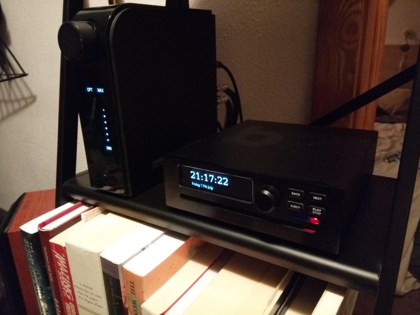 NAD D 3020 V2 Hybrid Digital Integrated Amplifier – 24-Bit/192kHz DAC, Phono Input, Bluetooth aptX, & Subwoofer Out customer photo 1