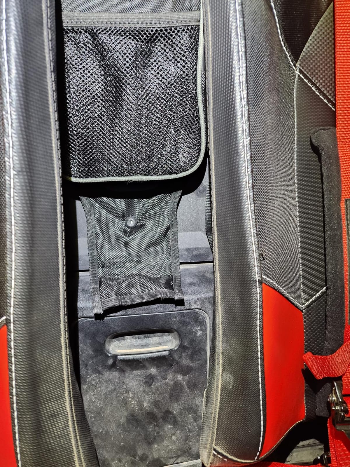 KEMIMOTO UTV Center Storage Bag 1680D High-Density Cab Pack Center Seat Bag customer photo 1