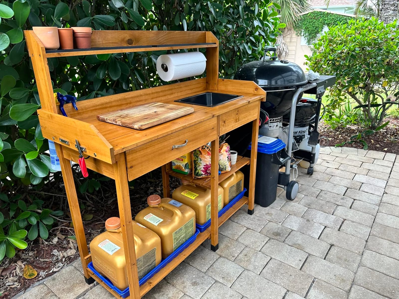 Yaheetech Potting Bench with Sink & Drawer, Outdoor Gardening Table, Wood customer photo 2