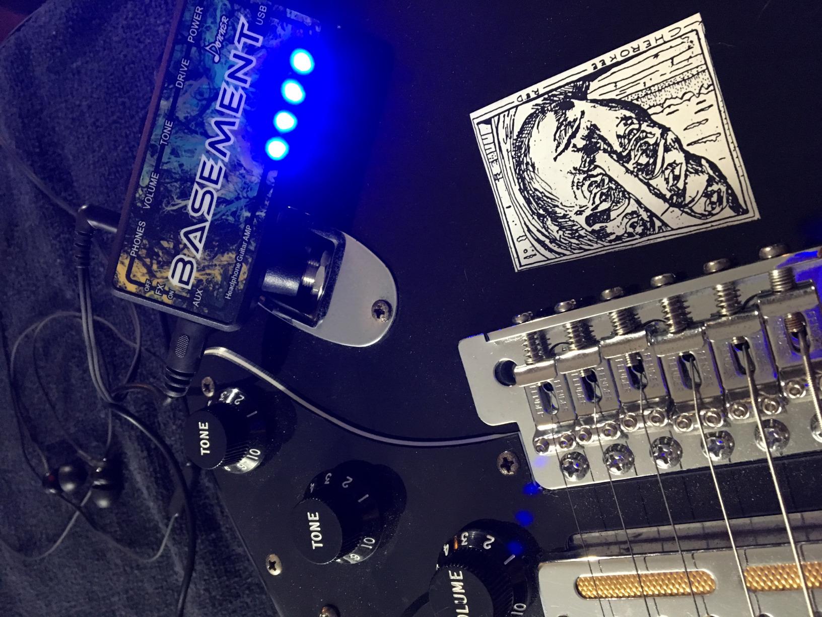 Donner Mini Bass Guitar Headphone Amp with Wah-Basement customer photo 2