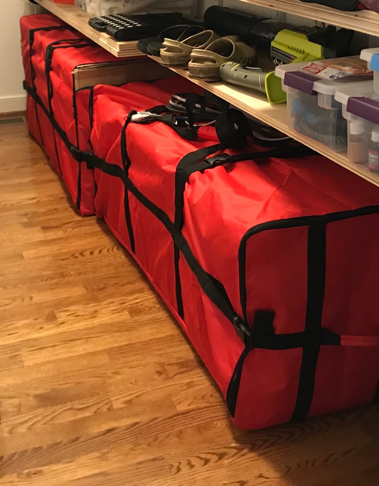 ZOBER Wide Christmas Tree Storage Bag - Maximum Accessibility - Fits 9 Ft Trees - 600D Oxford Fabric Christmas Tree Bag For Storage Box For Xmas - Strong, Durable Straps & Handles - Card Slot - Red customer photo 2
