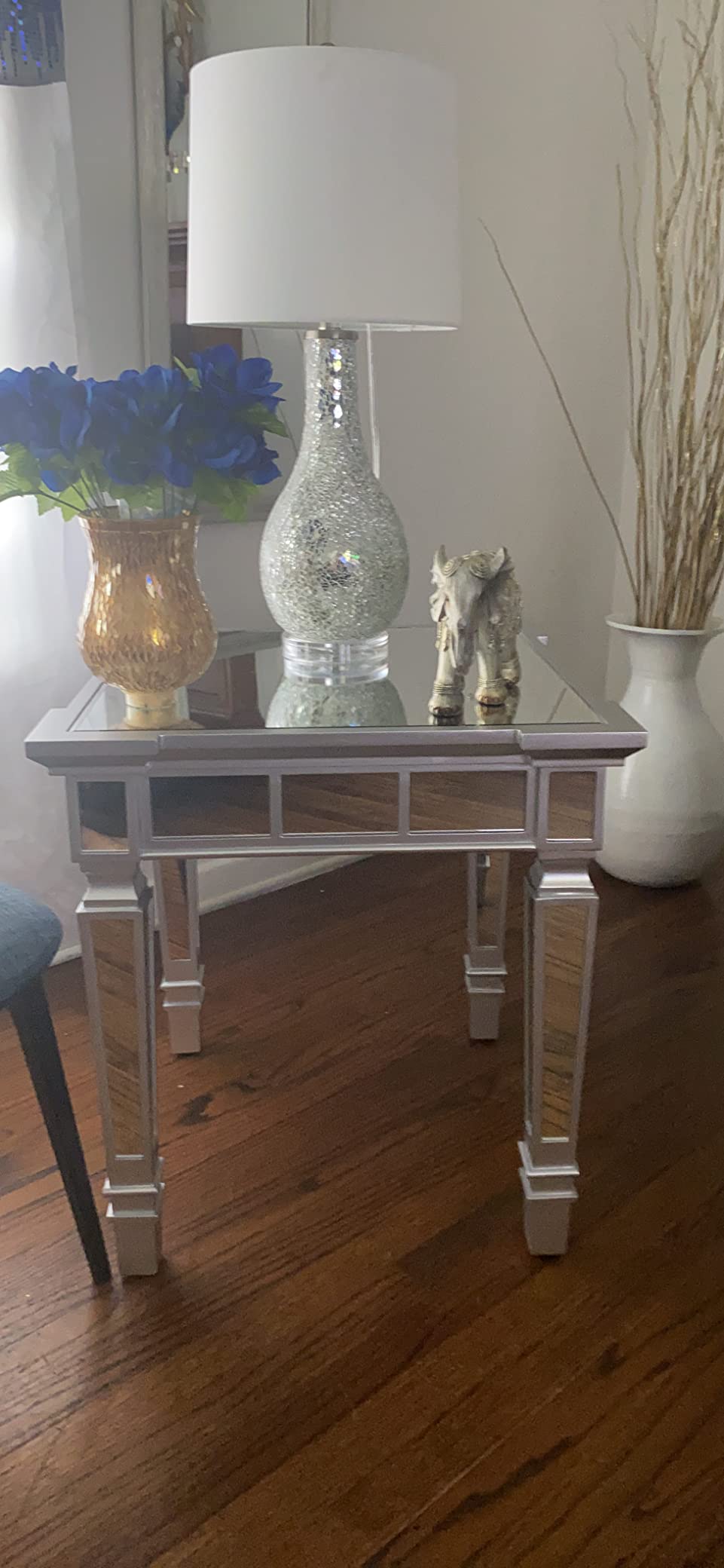 SEI Furniture - Glenview Glam Mirrored Square End Table - Matte Silver - Transitional Design - Ideal for Living Room, Bedroom (CK3632) customer photo 2