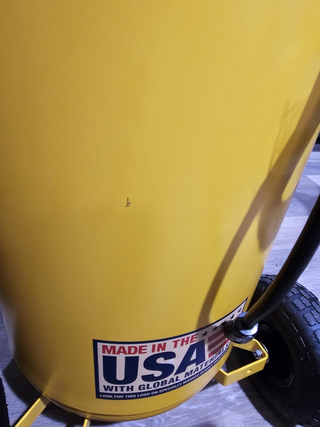 DEWALT 27-Gallon Vertical Portable Air Compressor (DXCM271.COM) customer photo 1