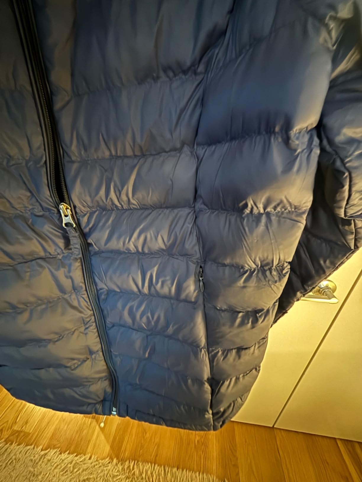 Amazon Essentials Women's Lightweight Long-Sleeve Water-Resistant Packable Puffer Jacket (Available in Plus Size) customer photo 2