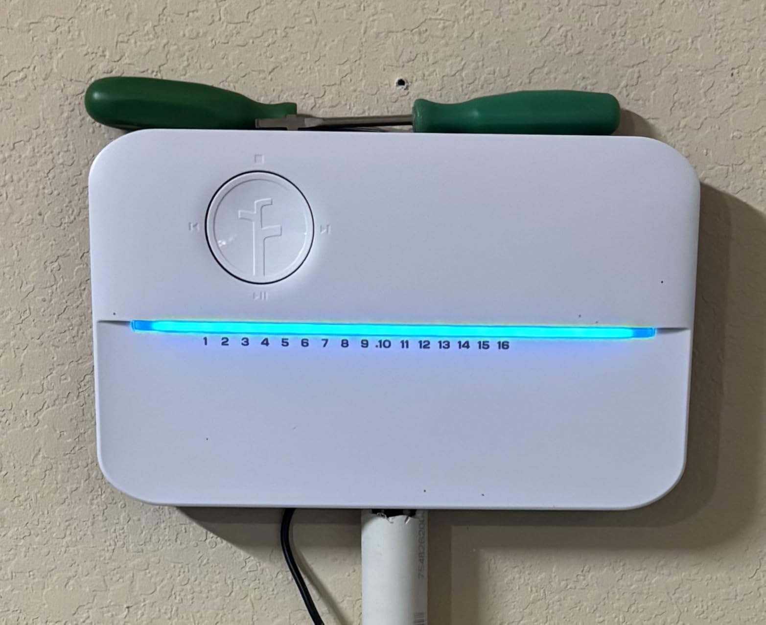 Rachio 3: Smart Sprinkler Controller, 16-Zone (Simple Auto Scheduling + Local Weather Intelligence. Save Water w/ Rain, Freeze & Wind Skip), Fast & Easy Install customer photo 2