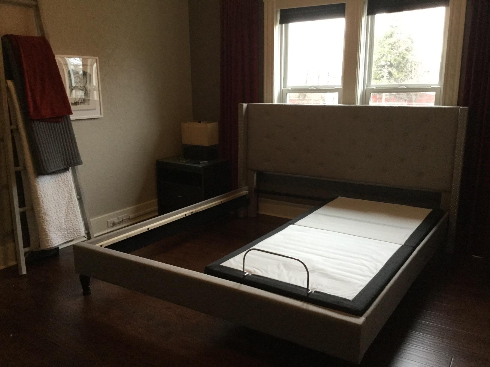 Blissful Nights Split King e4 Adjustable Bed Base Frame with Zero Gravity, Massage, Anti-Snore, Dual USB Charging, Under Bed Nightlight customer photo 2