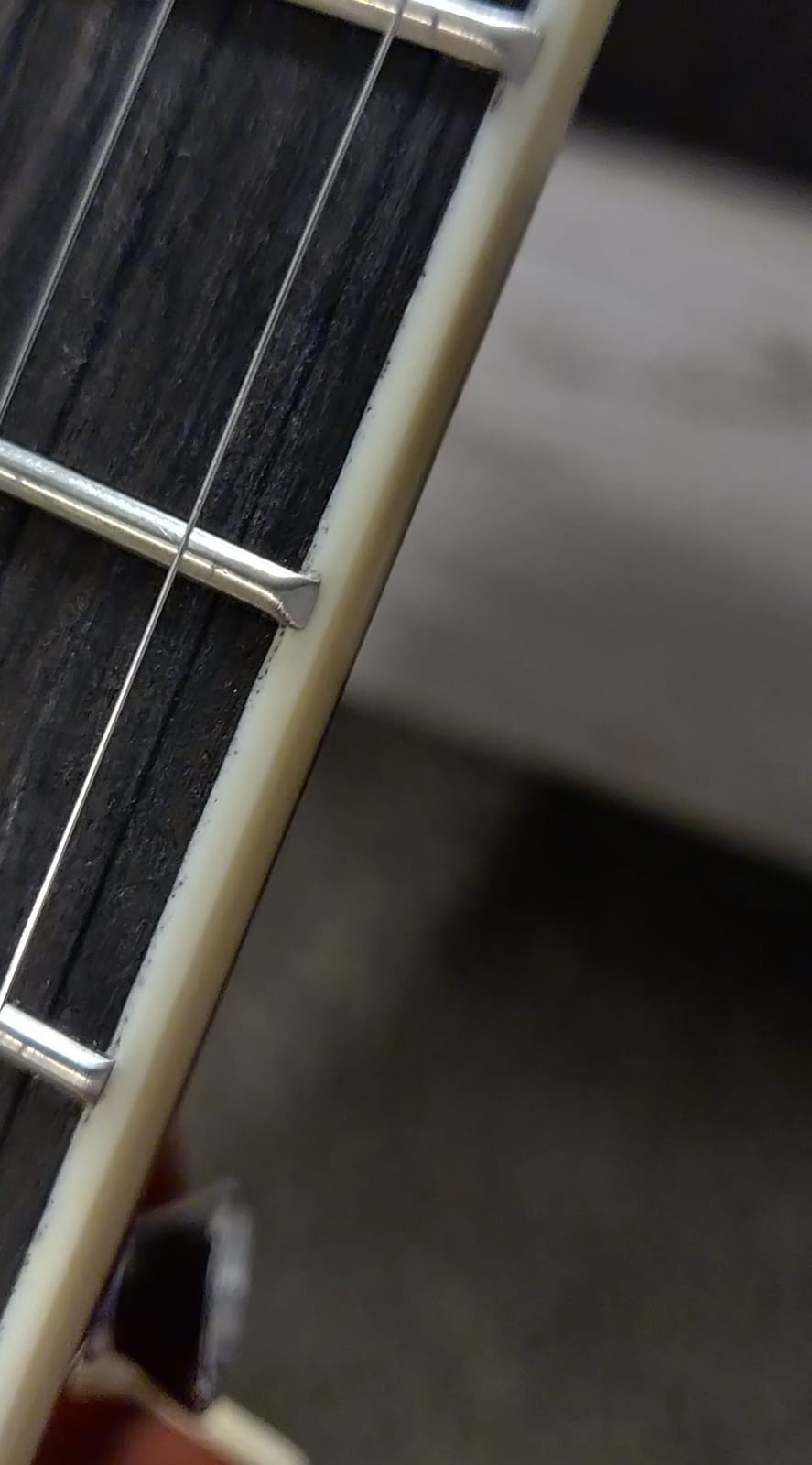 Ashthorpe Full-Size Cutaway Thinline Acoustic-Electric Guitar Package - Premium Tonewoods - Brown customer photo 2