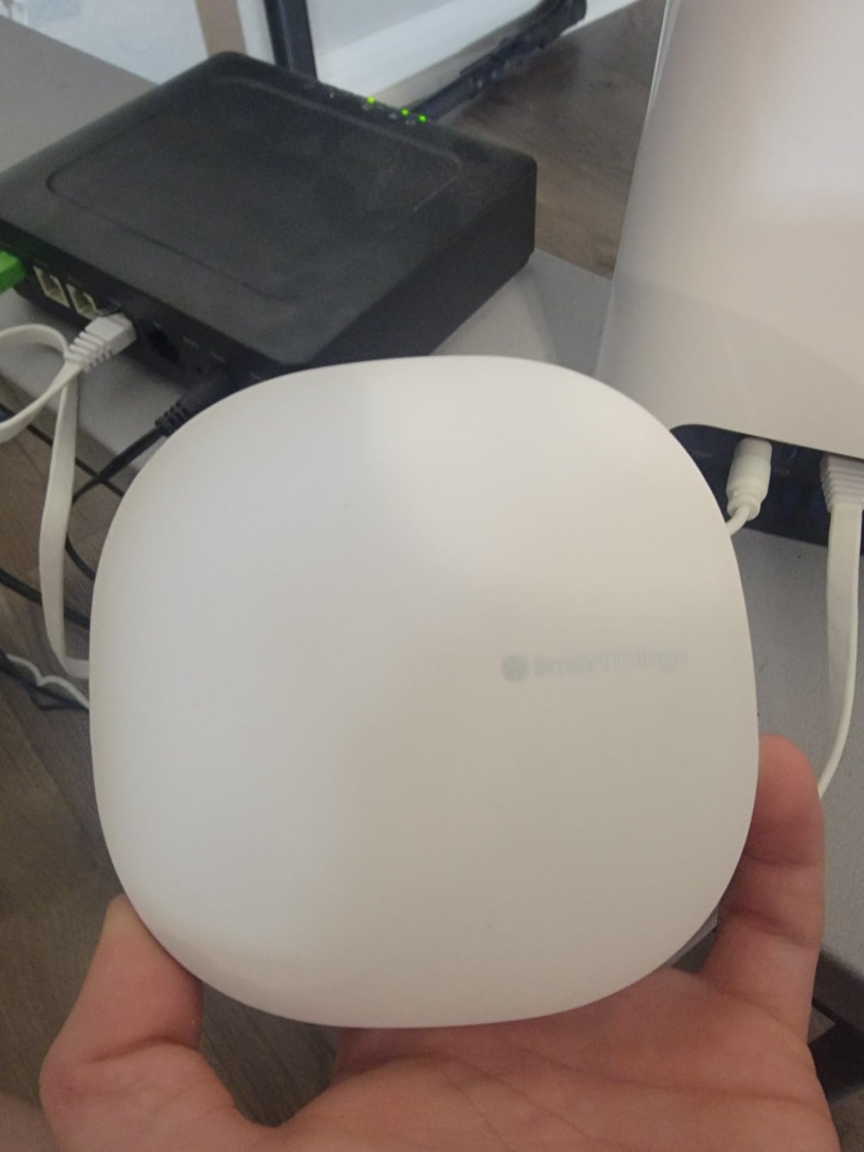 SmartThings Hub 3rd Generation [GP-U999SJVLGDA] Smart Home Automation Hub Home Monitoring Smart Devices - Alexa Google Home Compatible - Zigbee, Z-Wave, Cloud to Cloud Protocols – White customer photo 2