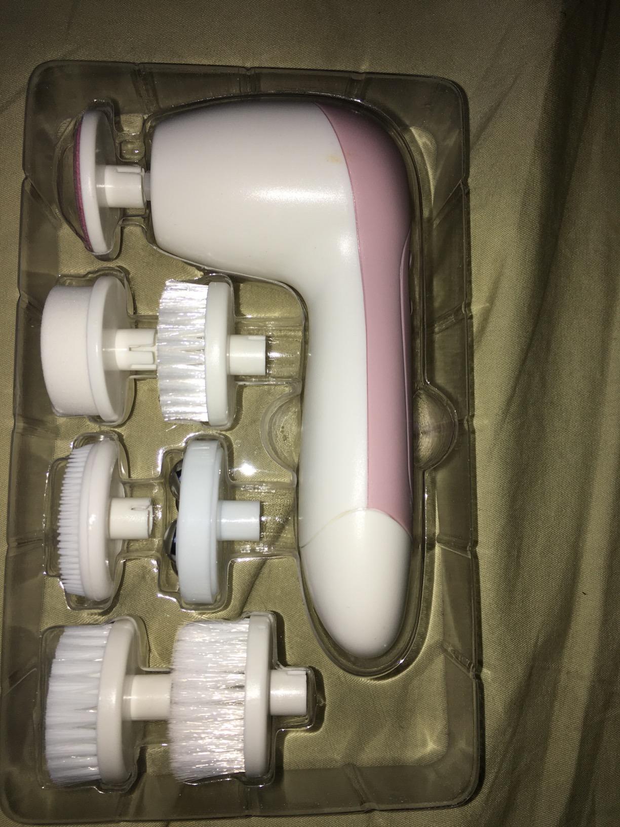 Waterproof Facial Cleansing Spin Brush Set with 5 Exfoliating Brush Heads - Electric Face Scrubber Cleanser Brush by CLSEVXY - Face Brush for Gentle Exfoliation and Deep Scrubbing customer photo 2