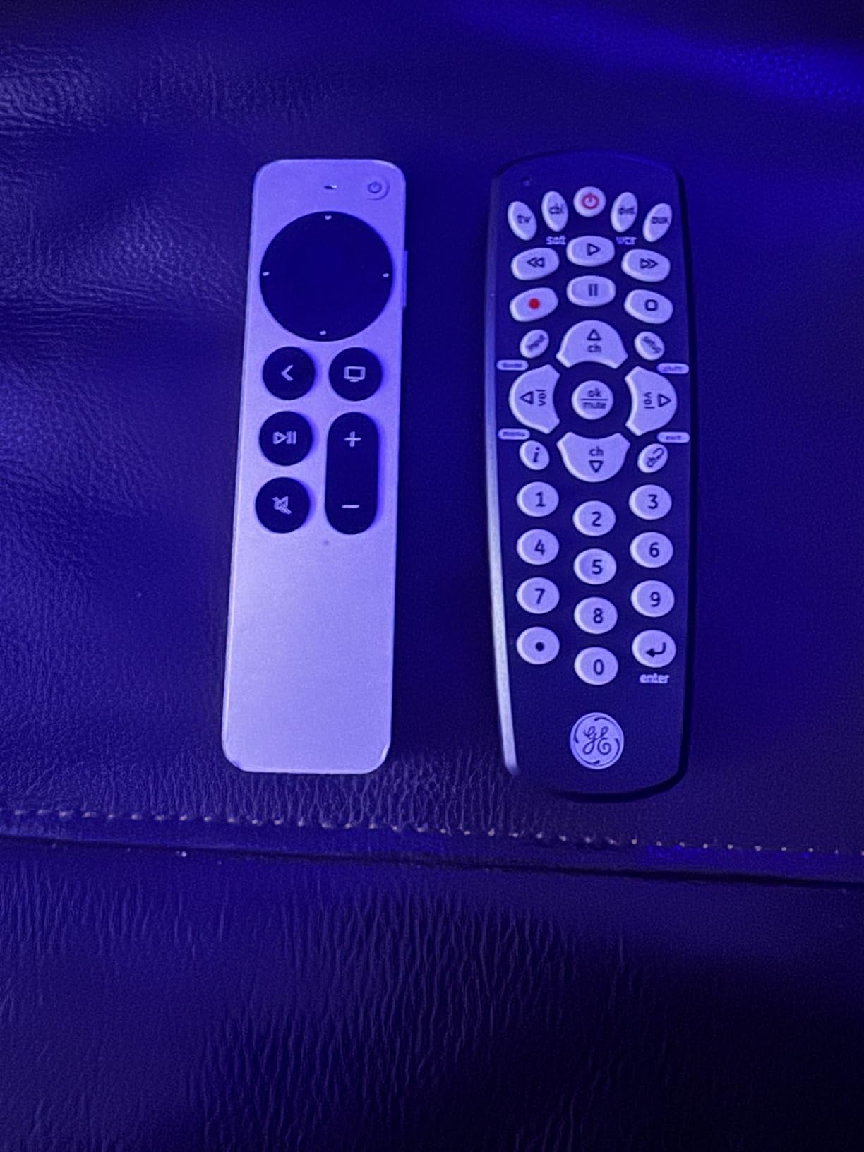 GE Universal Remote Control for Samsung, Vizio, LG, Sony, Sharp, Roku customer photo 1