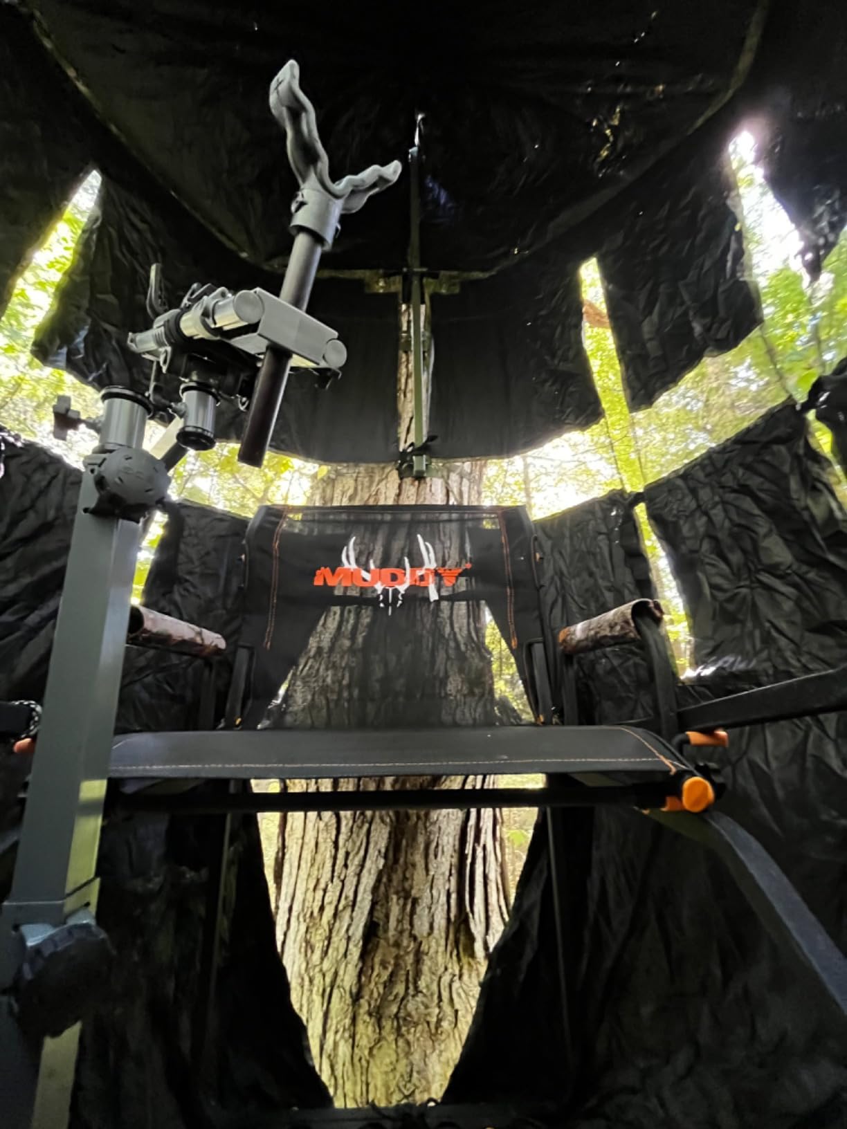 MUDDY Deer Hunting Climbing Adjustable Quiet Heavy-Duty Huntsman Deluxe 17 ft 1-Person Ladder Tree Stand customer photo 1