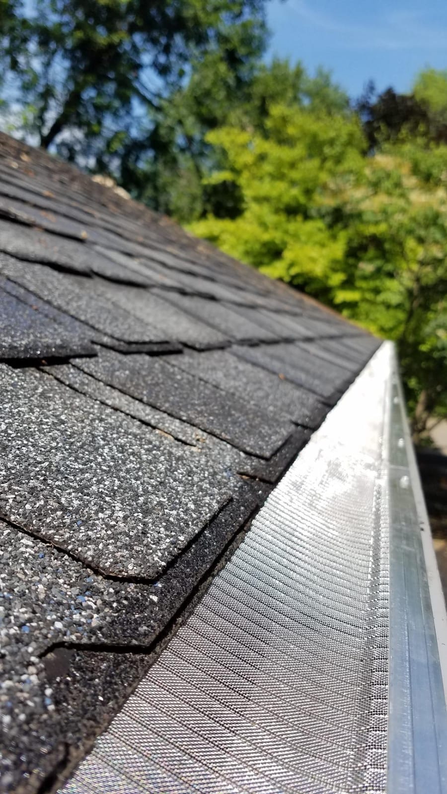 RAPTOR GUTTER GUARD – 48 FT. (Nominal) Contractor Grade Stainless Steel Micro-Mesh Gutter Guard Kit with Screws Included. Fits 5 in. Gutters and Smaller. DIY-Friendly. (5.625 in. x 47.625 in.) customer photo 2