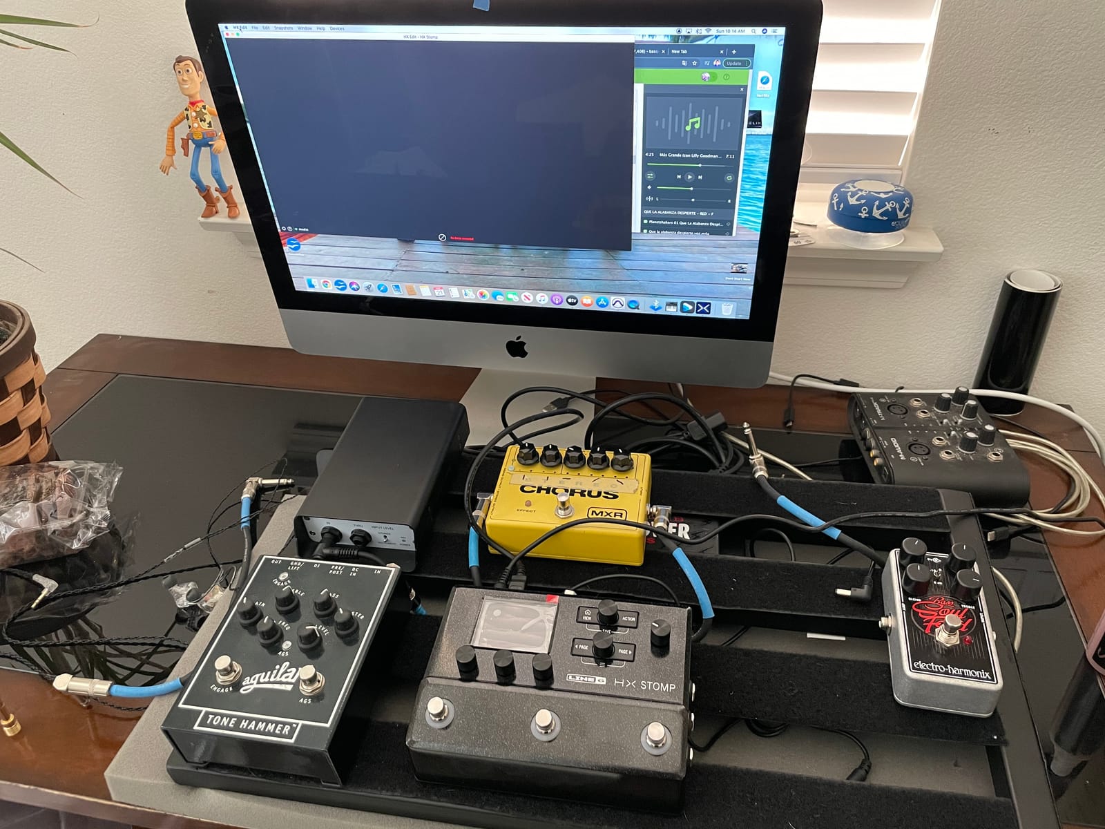 Line 6 HX Stomp Multi-Effects Guitar Pedal customer photo 1