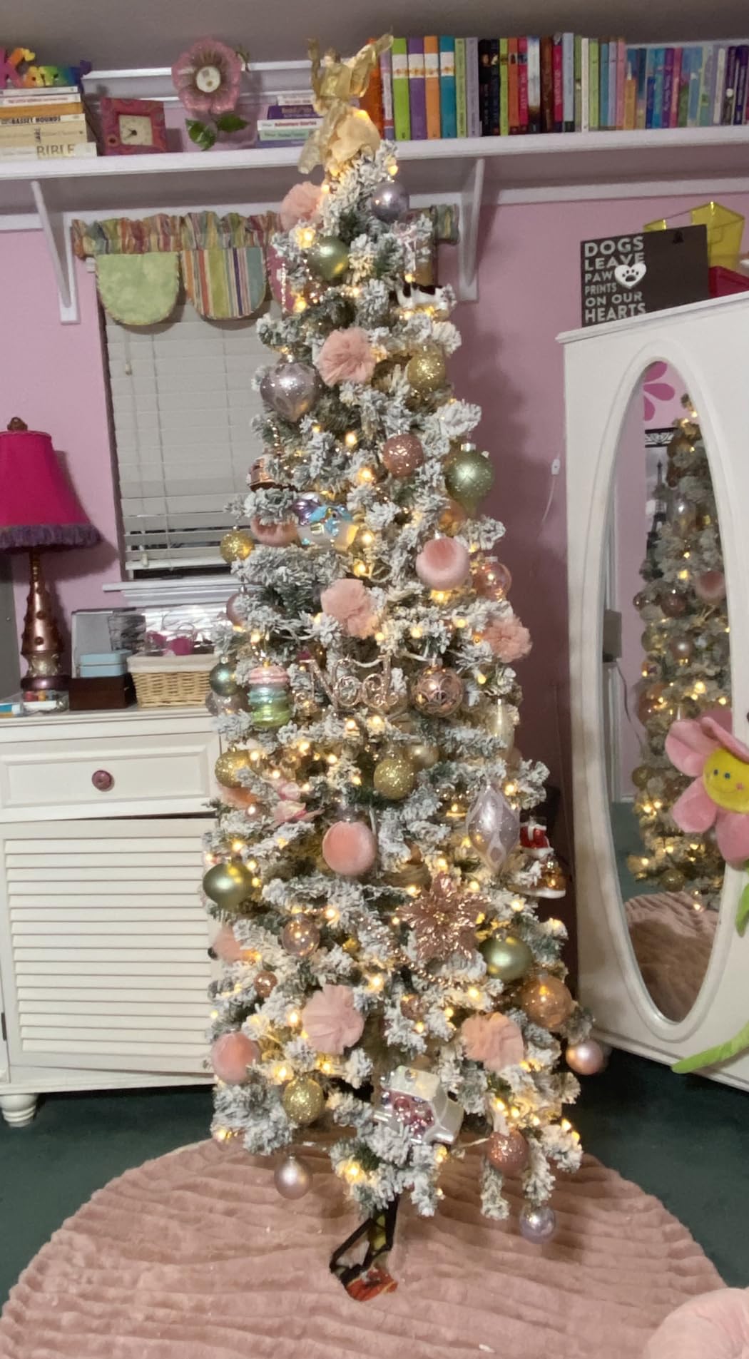Best Choice Products 6ft Flocked Pencil Christmas Tree w/Twinkling LEDs, Pre-Lit Slim Artificial Holiday Decoration, Lighted Skinny w/Base, 250 Lights, 502 Tips, Warm White Lights customer photo 1
