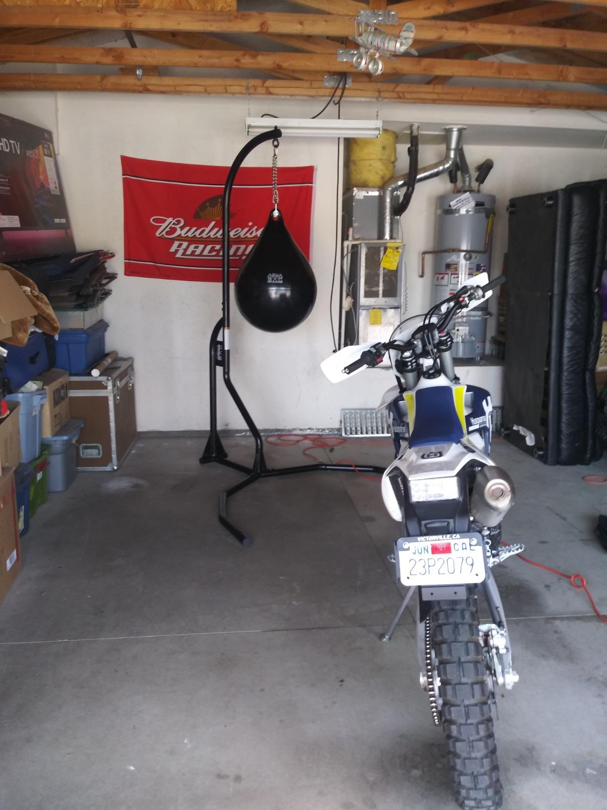 Aqua Training Punching Bag Stand, 200 lb. Capacity – Holds Any Traditional Style Heavy Bag up to 200 pounds – Extra-Wide Stance for Swinging During Training – 4 sandbags Included – 2020136455 customer photo 1