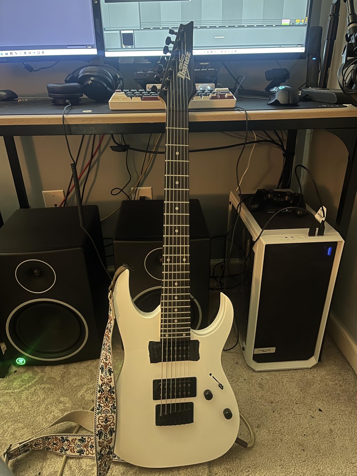 Ibanez Gio GRG7221QA 7-String - Transparent Black Sunburst customer photo 2