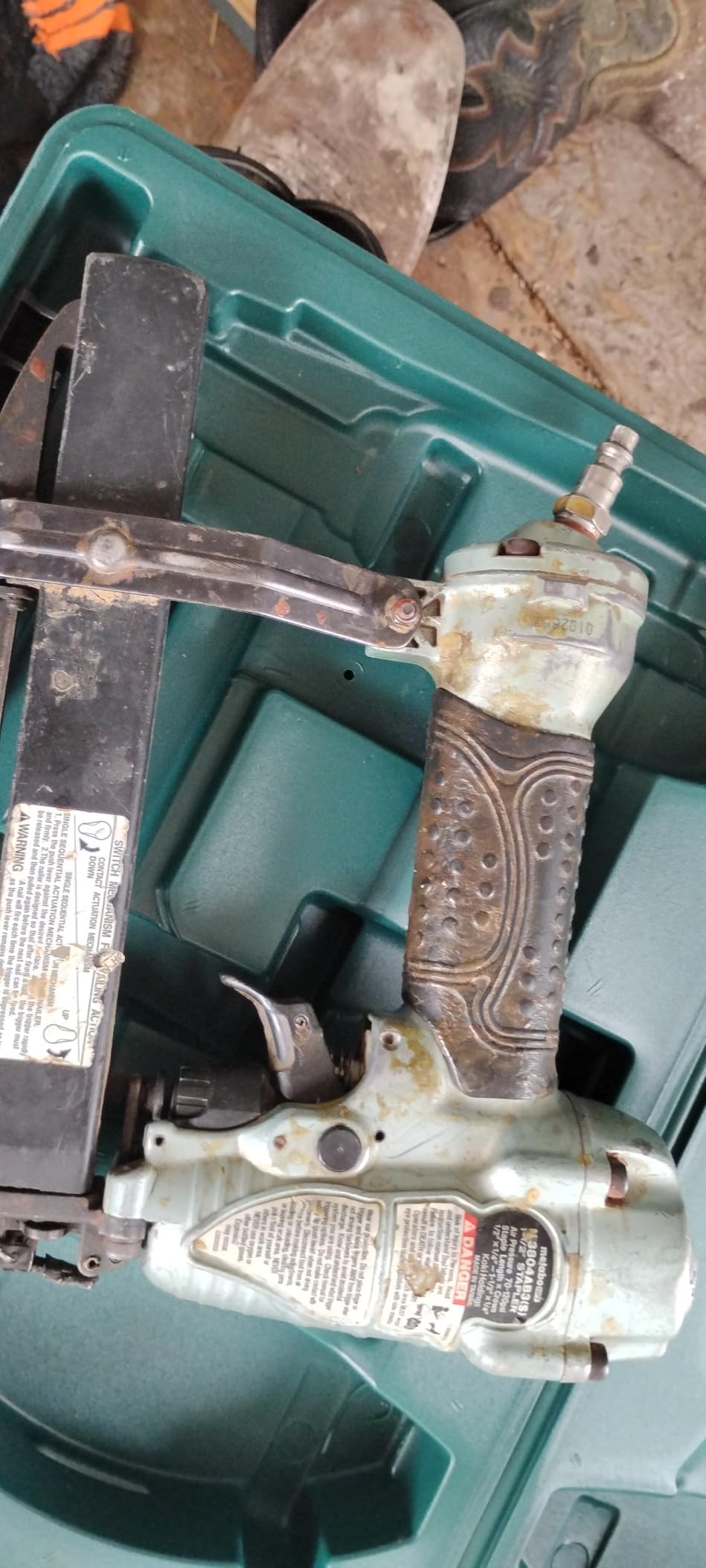 Metabo HPT Narrow Crown Stapler, 18 Gauge Pneumatic, N3804AB3 customer photo 2