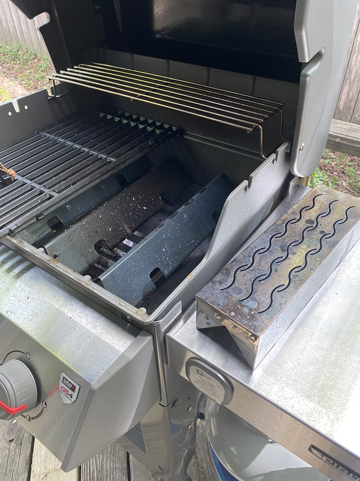 Skyflame Wood Chip Smoker Box for Charcoal, Propane Gas Grill customer photo 1