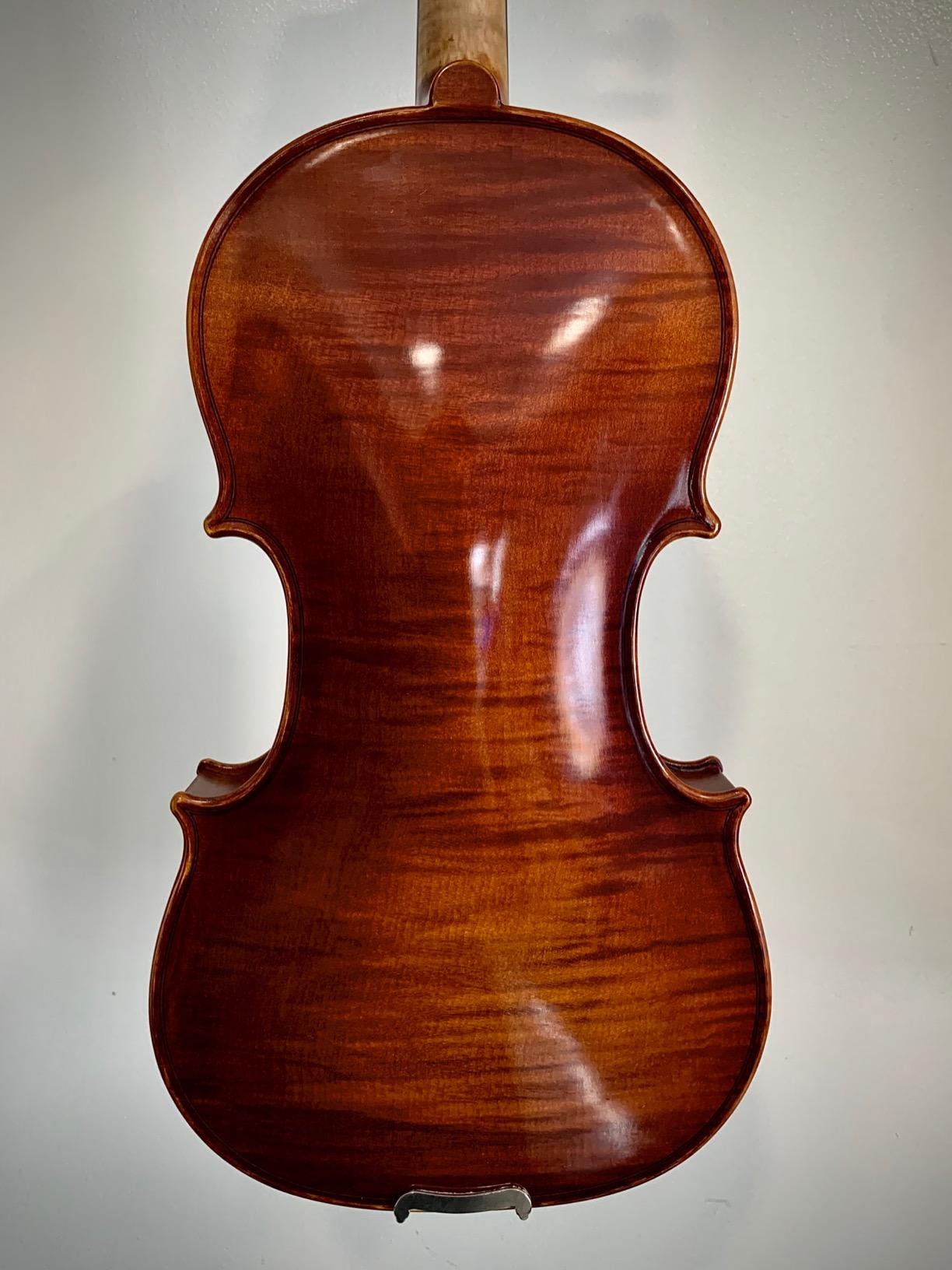 Louis Carpini G2 Violin Outfit 4/4 Full Size - Carrying Case and Accessories Included - Solid Maple Wood and Ebony Fittings By Kennedy Violins customer photo 1