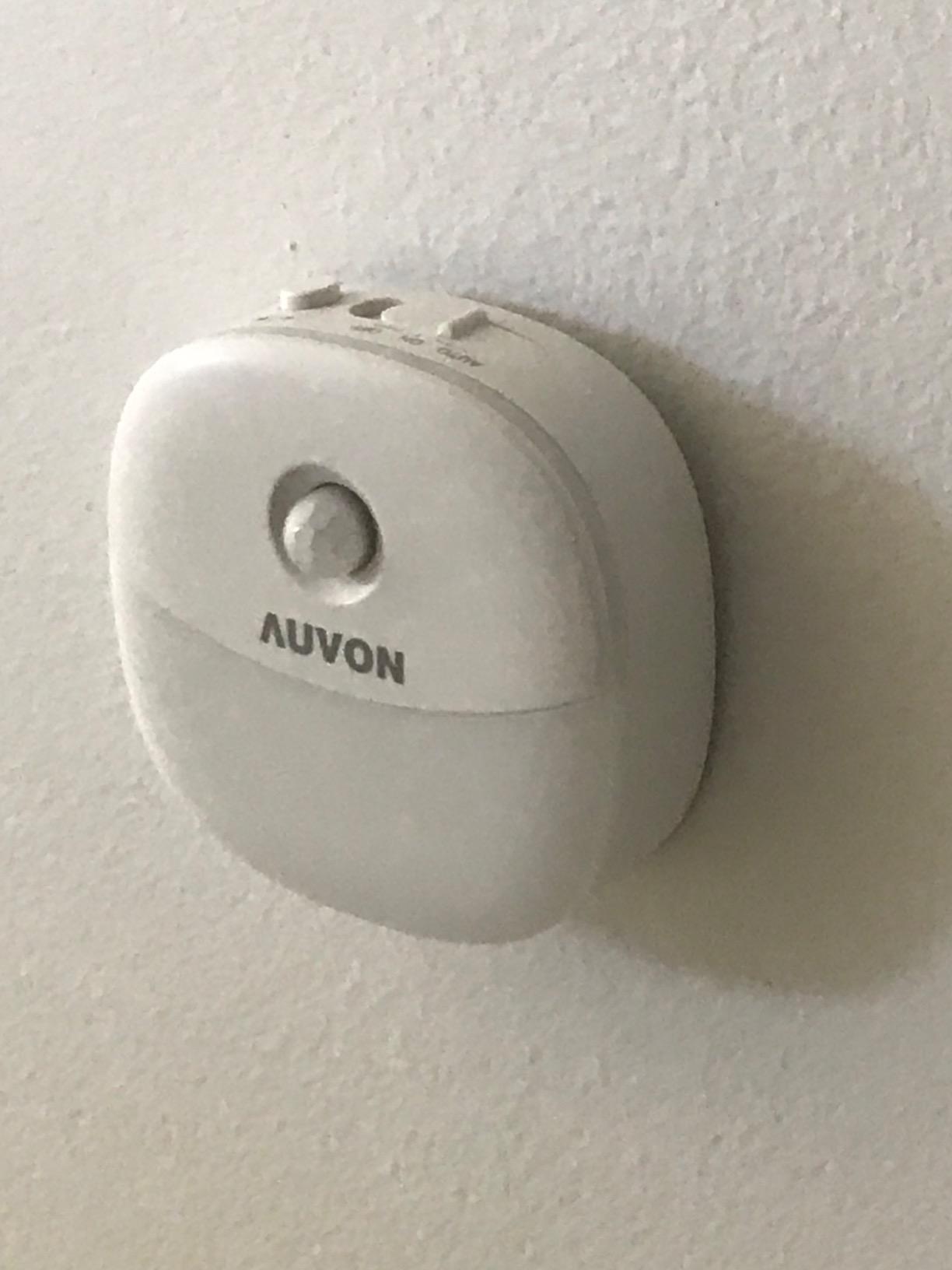 AUVON Magnetic Rechargeable Night Light, Motion & Dusk-Dawn Sensor, 2 Packs customer photo 1