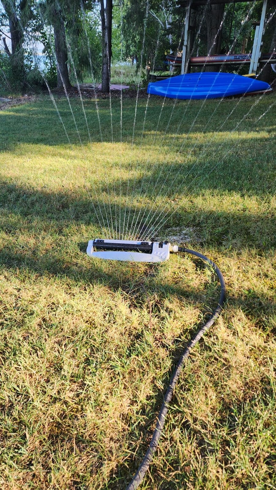 Rocky Mountain Goods Metal Oscillating Lawn Sprinkler - Rust-Proof Aluminum Base - 4,100 Sq. Ft. Coverage - Easy Adjust Range Control - Built-in Spray Jet Cleaning Needle customer photo 2