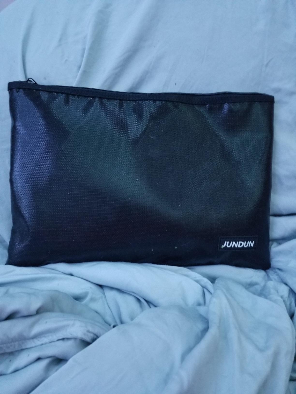 JUNDUN Fireproof Document Bags,14.2”x 10.0”Waterproof Fireproof customer photo 1