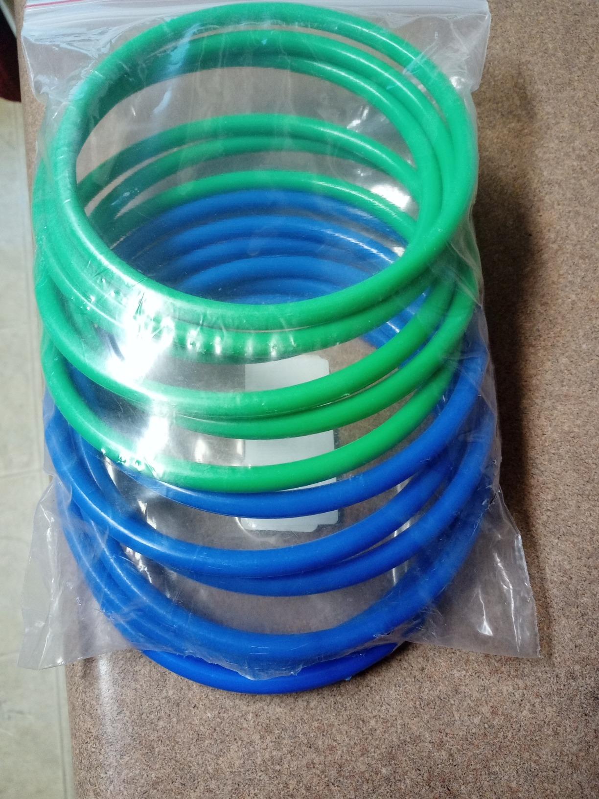 OBTANIM 12 Pcs Plastic Ring Toss Game for Kids and Outdoor Toss Rings for Speed and Agility Practice Game, Random Colors customer photo 1