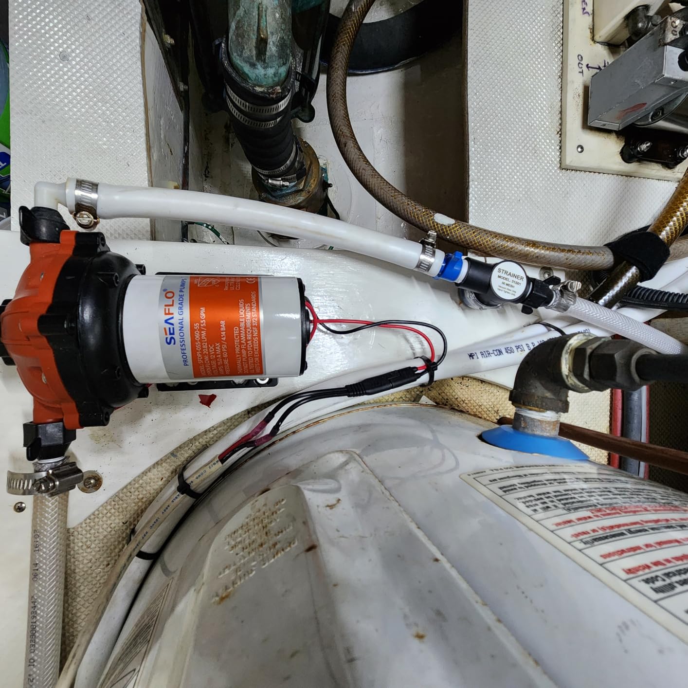 SEAFLO 55 Series 12V RV Water Pump 5.5 GPM 60 PSI Diaphragm Pump Heavy Duty Pressure Switch Built In Bypass Self Priming Quiet High Flow RV Marine Off Grid Freshwater System 4-Year Warranty customer photo 2
