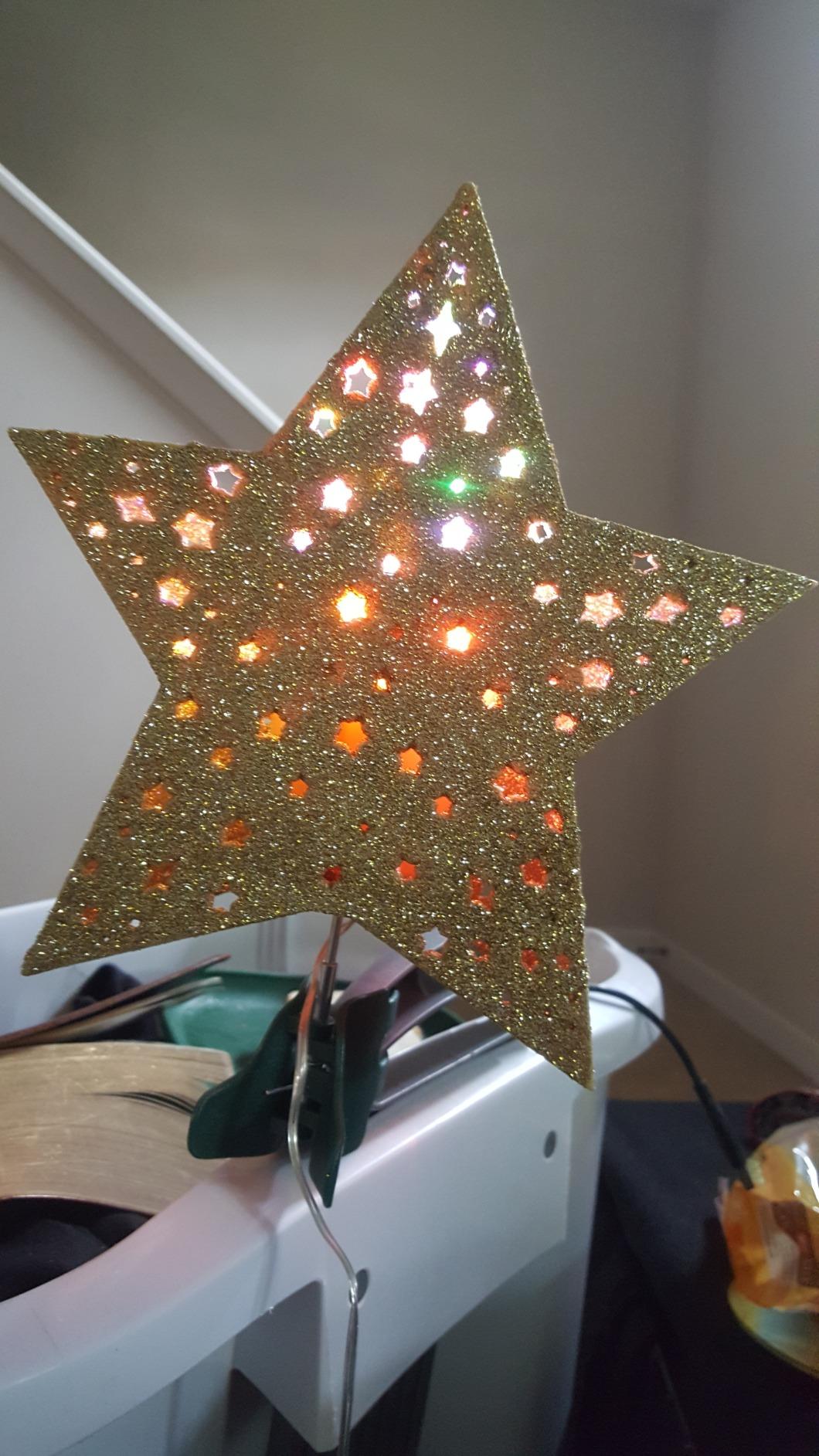 EAMBRITE 14” 40 LED Christmas Rattan Tree Topper Lighted Star Topper customer photo 1