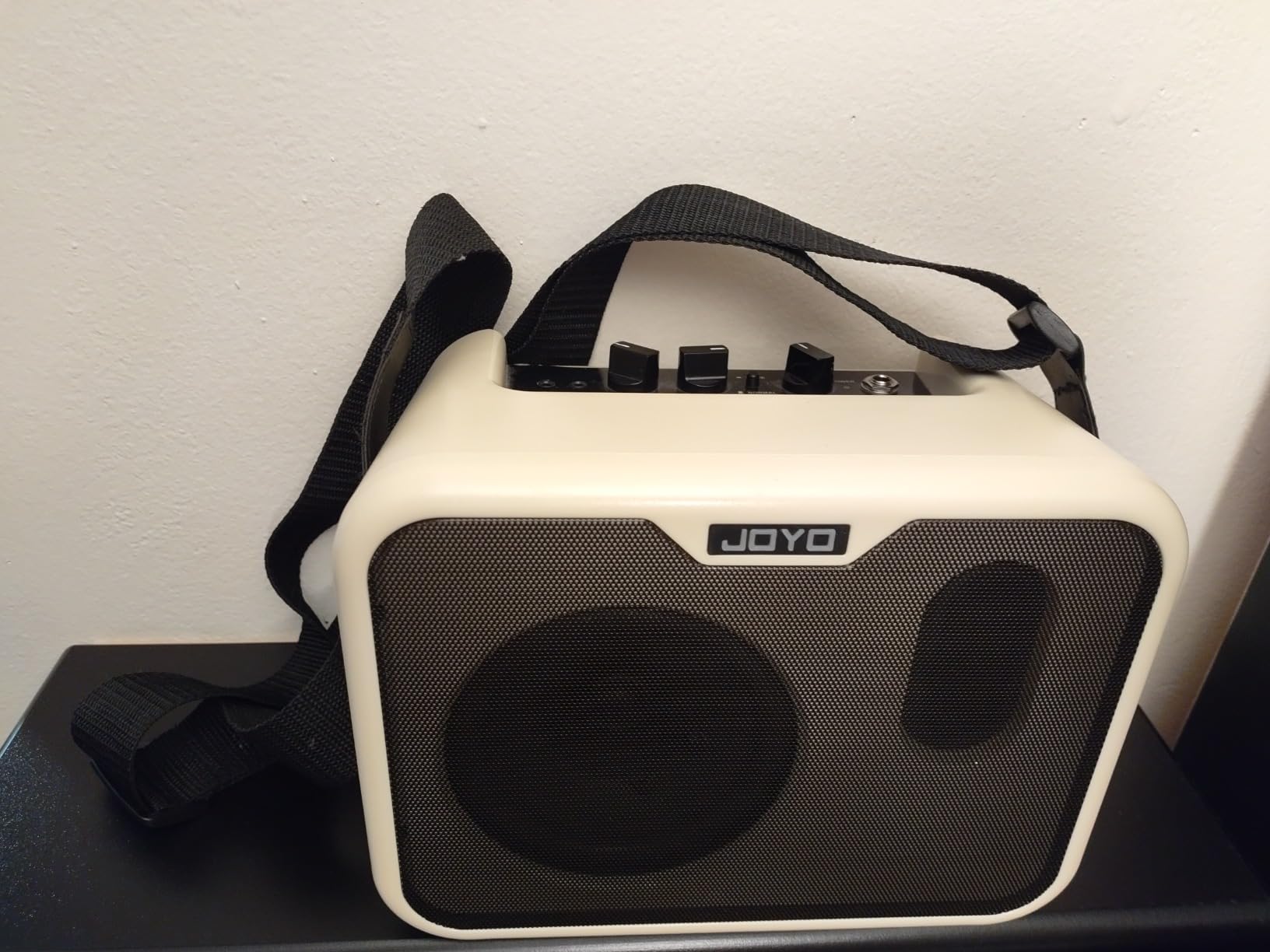 JOYO 10W Mini Bass Amp Bass Guitar Practice Amp Combo Bass Amplifier Portable Small Battery Powered Bass Amp Dual Channel (MA-10B) customer photo 2