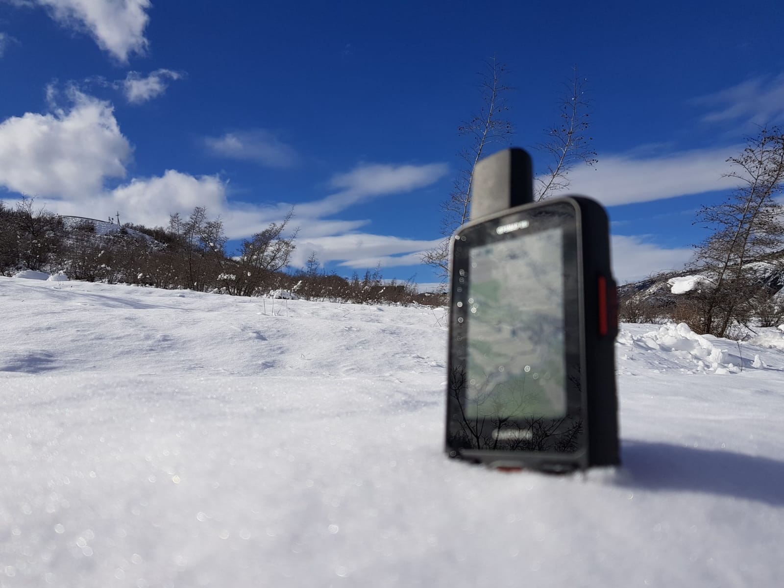 Garmin GPSMAP 66i, GPS Handheld and Satellite Communicator, Featuring TopoActive Mapping and inReach Technology customer photo 1