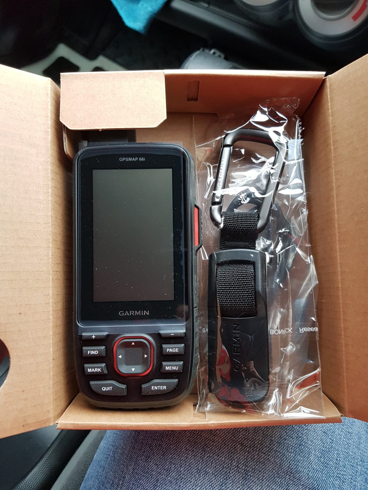 Garmin GPSMAP 66i, GPS Handheld and Satellite Communicator, Featuring TopoActive Mapping and inReach Technology customer photo 2