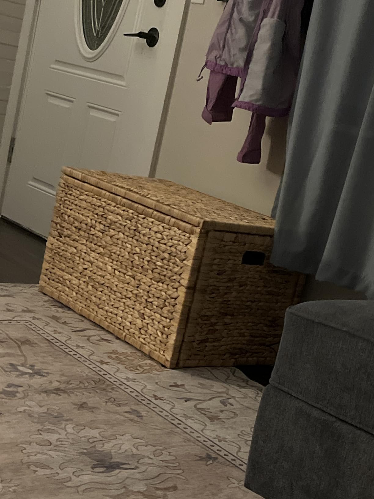 eHemco Water Hyacinth Wicker Storage Trunk, Natural, 30x17.5x17.5 Inches customer photo 2