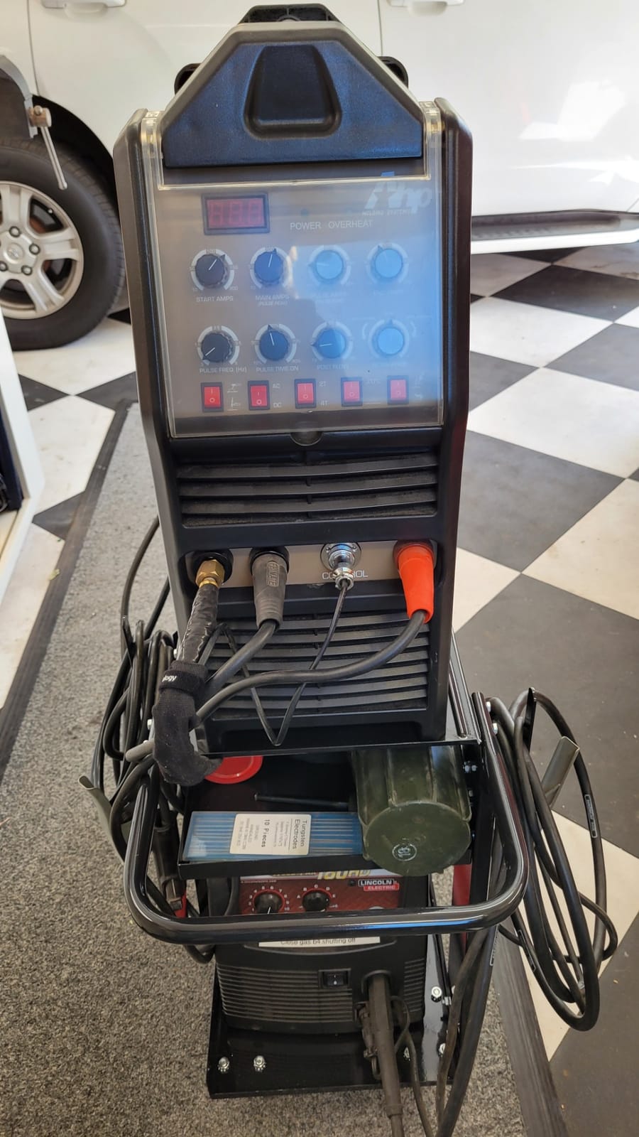 Eastwood Welding Cart for MIG Welder | MIG TIG Plasma Table Durable Carts with 350 Lbs Weight Capacity 3 Shelves Cable and Gas Bottle & Accessory Storage customer photo 2
