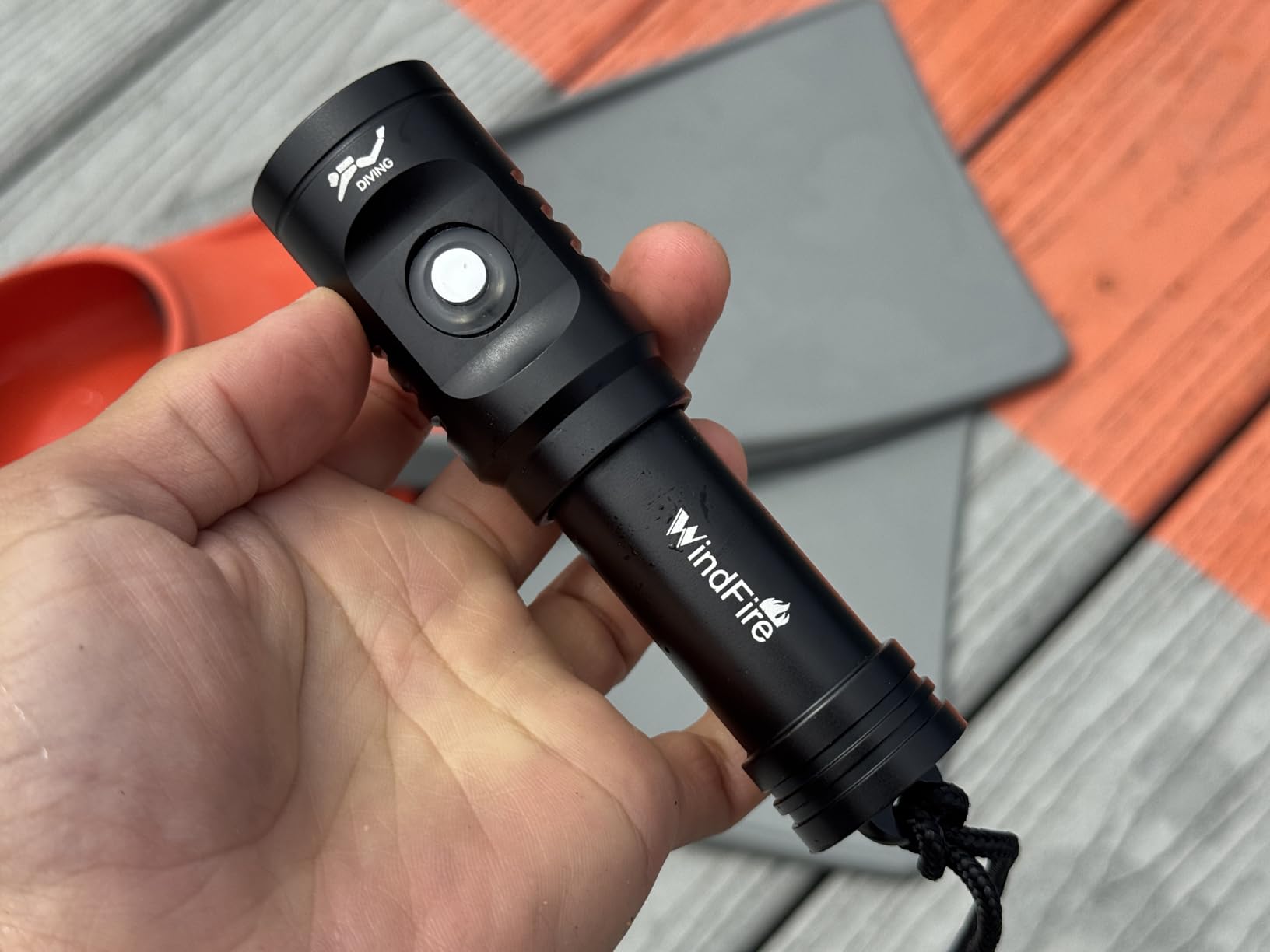 WINDFIRE Dive Light Scuba Diving Flashlight Bright Underwater Flashlight | 3 Modes, Power Indicator, IPX8 Waterproof, Built-in Battery Non-detachable, Long-lasting, Night Diving & Snorkeling customer photo 1