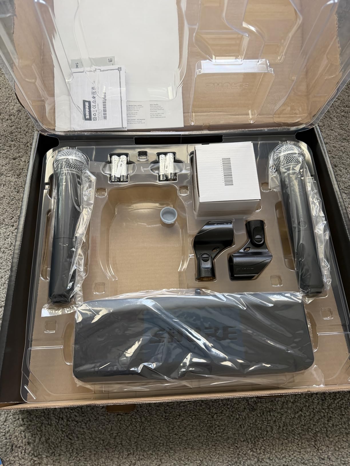 Shure BLX288/SM58 Dual Wireless Vocal System - H10 Band customer photo 1