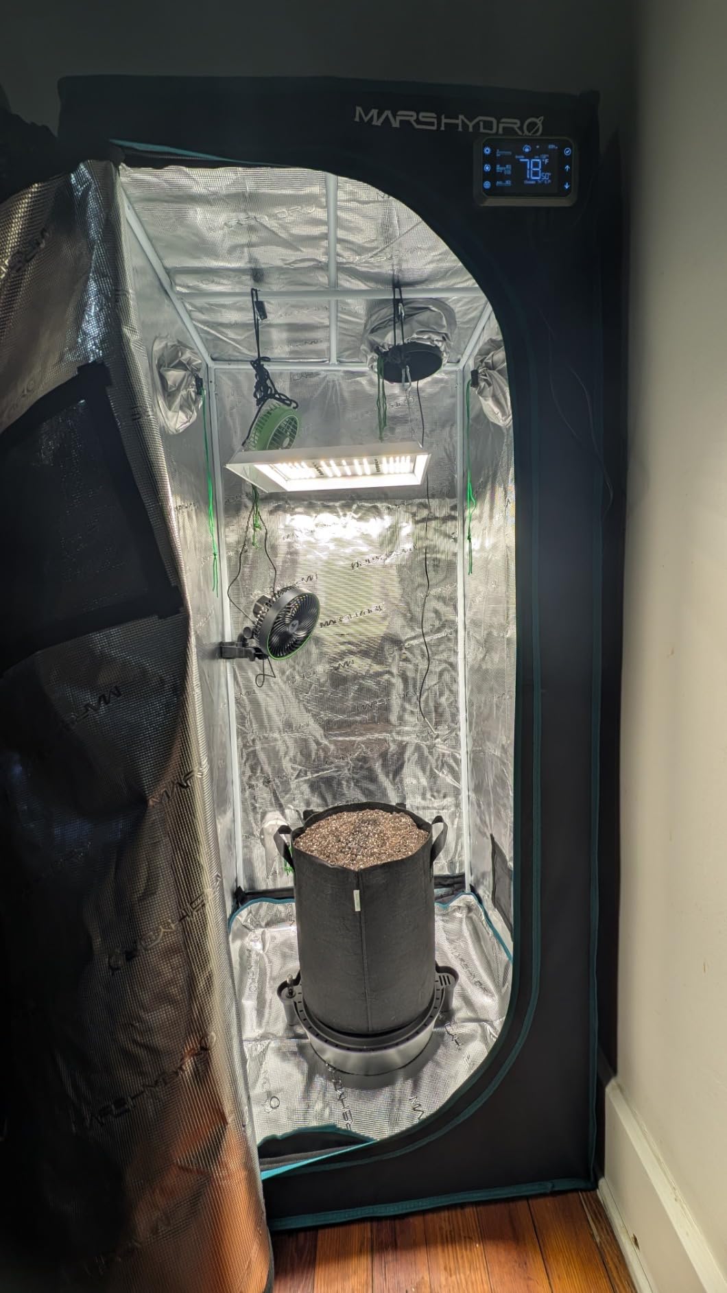 MARS HYDRO 3.3x3.3 Advanced Grow Tent 39